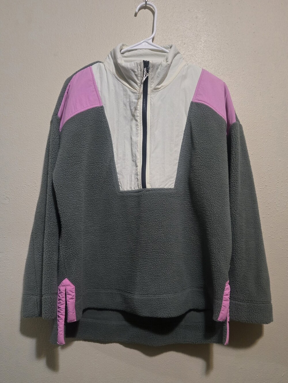 Women's Green Fleece Pullover with Pink Accents